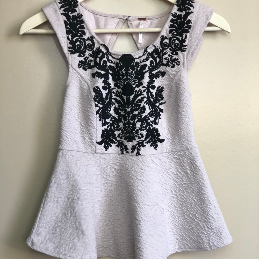 FREE PEOPLE TEXTURED CREAM COTTON PEPLUM TANK
